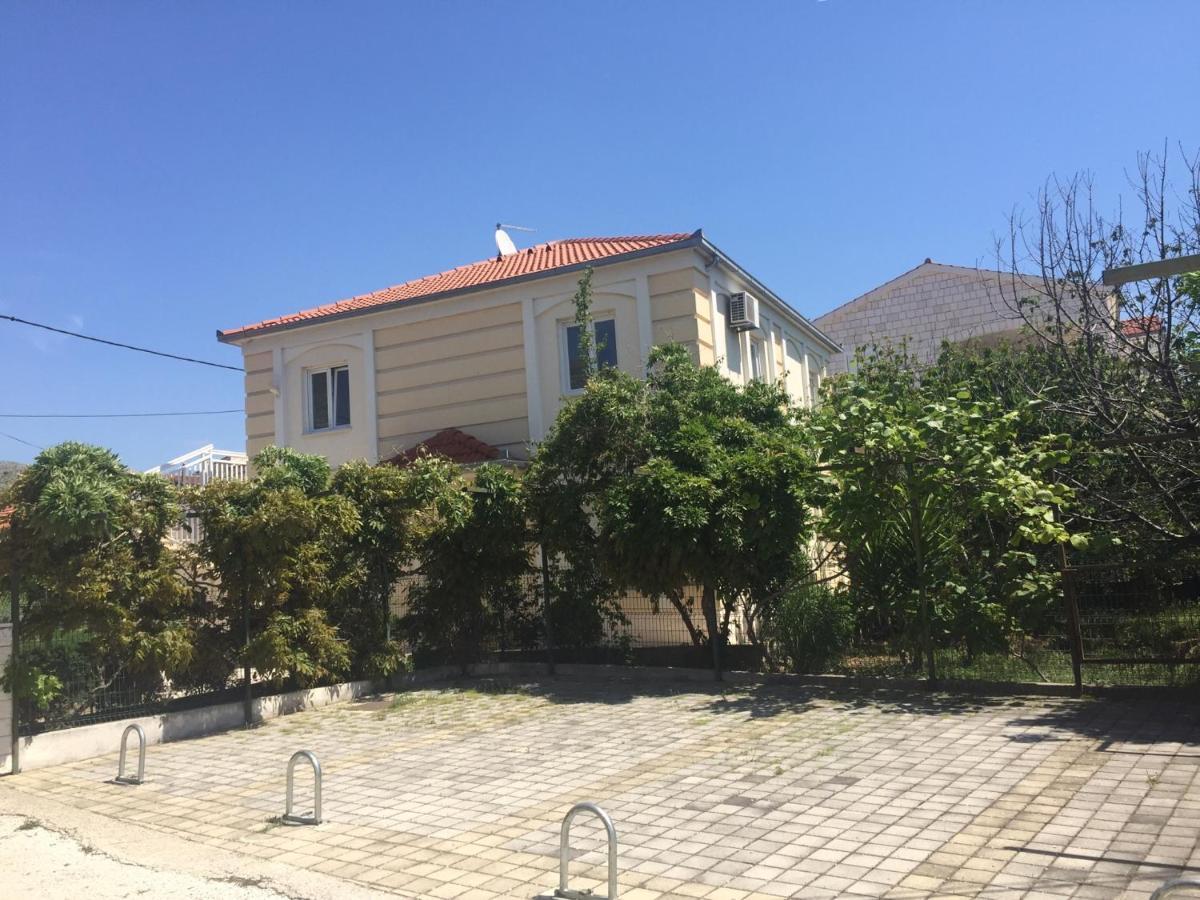 Villa In Seget Trogir Exterior photo